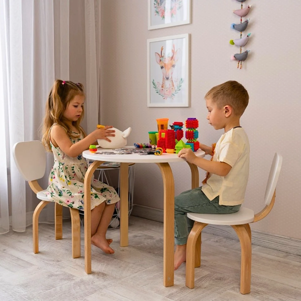 Dětská židlička Zukko Gekko Kids. Bílá / Přírodní Buk